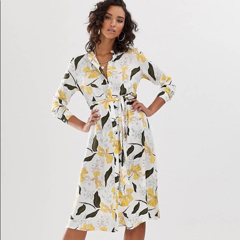 Na-kd floral print belted midi dress 👗